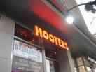 hooters.jpg